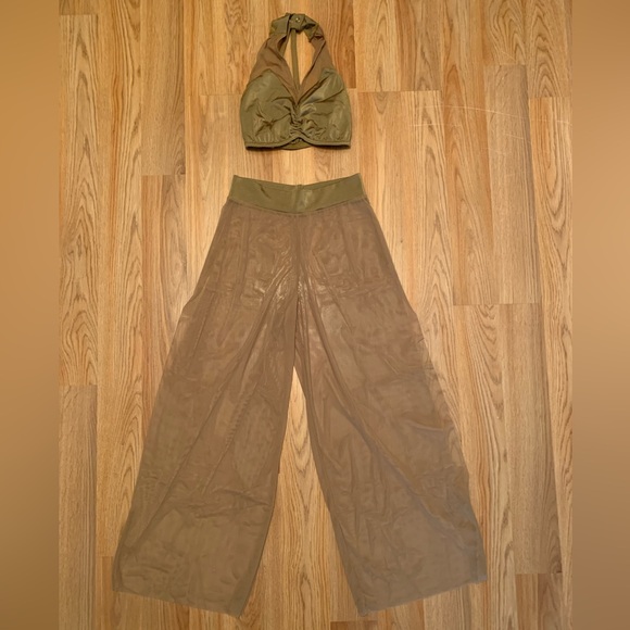 Kellé Dancewear 2 piece Crop Top & Pants - Picture 1 of 8